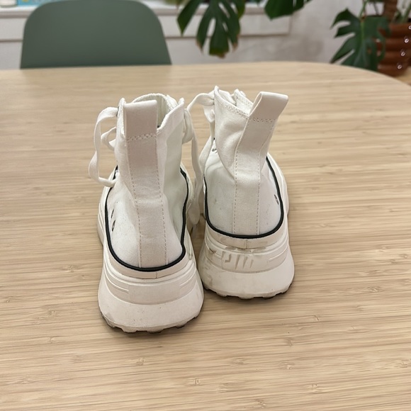 Madden Girl Mollie Platform High Tops - Picture 6 of 6